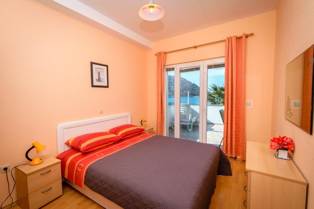 Apartments Galeb Blace Extérieur photo