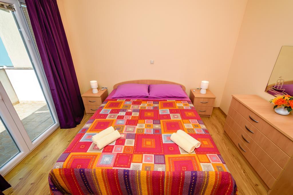 Apartments Galeb Blace Extérieur photo